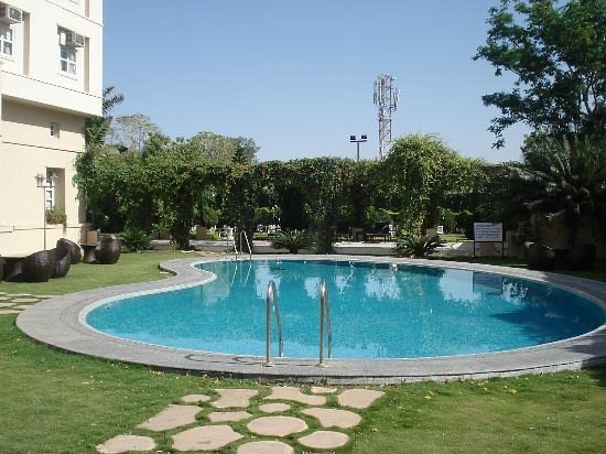Hotel Paras Mahal